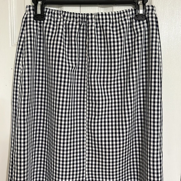 Women’s Blue/White Checkered Handmade Long Modest Skirt - Picture 6 of 6